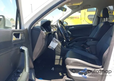 2019 Volkswagen Tiguan 2.0T Se/2.0T Sel/2.0T Sel R-Line/2.0T Sel R-Line Black z USA, uszkodzony, nr VIN 3VV2B7AX5KM045850